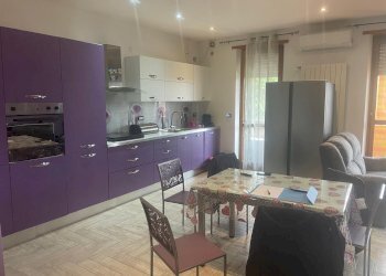 Three-room apartment Via Pinerolo 41, Piossasco - photo 3