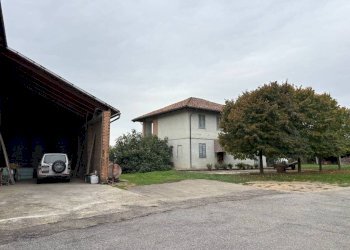 Casa indipendente Isola d'Asti - foto 12