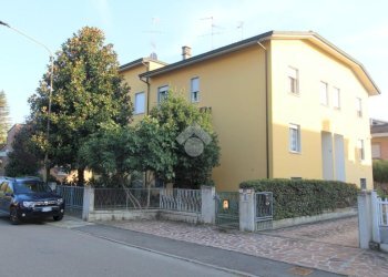 Villa a Schiera Via dei Tigli, Bagnolo in Piano - foto 1