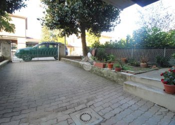 Villa a Schiera Via dei Tigli, Bagnolo in Piano - foto 30