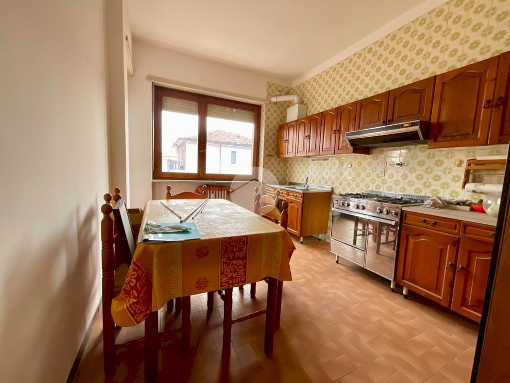 Four-room apartment Via luigi ronco, Leini - photo 2