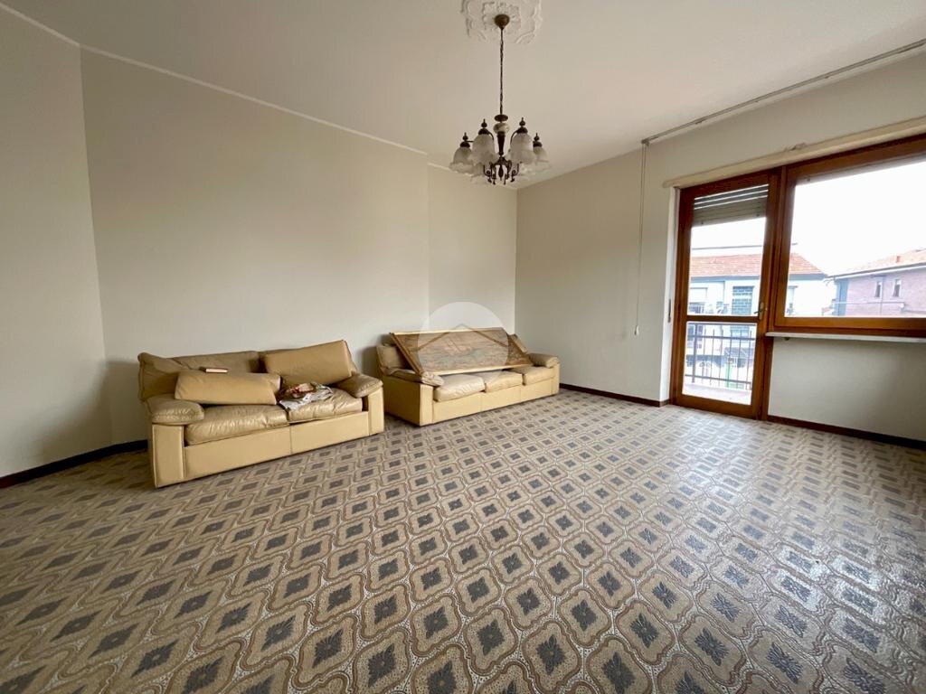 Four-room apartment Via luigi ronco, Leini - photo 3