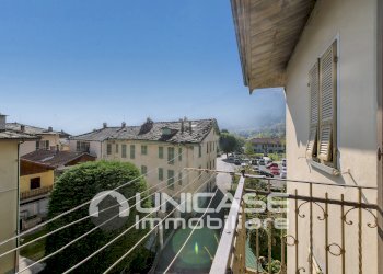 Balcone - Appartamento in Villa via Maestra, 66, Bobbio Pellice - foto 8
