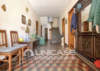 Ingresso condominio - Appartamento in Villa via Maestra, 66, Bobbio Pellice - foto 13