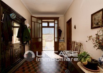 Ingresso condominio - Appartamento in Villa via Maestra, 66, Bobbio Pellice - foto 14