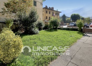 Giardino - Appartamento in Villa via Maestra, 66, Bobbio Pellice - foto 11