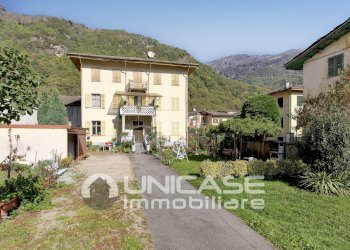 Facciata - Appartamento in Villa via Maestra, 66, Bobbio Pellice - foto 3