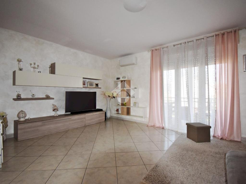 Four-room apartment Viale friuli, Ivrea - photo 1