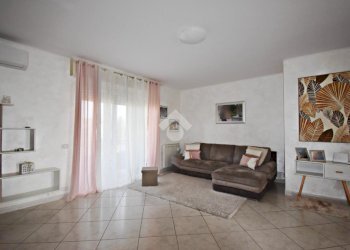 Four-room apartment Viale friuli, Ivrea - photo 2