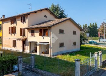 Villa Via Martiri della Bettola, Reggio nell'Emilia - foto 1