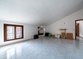 Villa Via Martiri della Bettola, Reggio nell'Emilia - foto 9