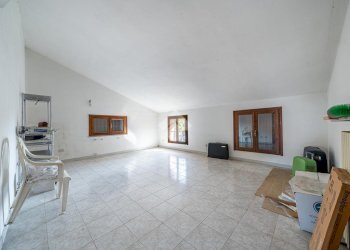 Villa Via Martiri della Bettola, Reggio nell'Emilia - foto 10