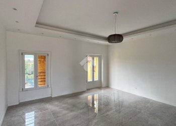 Three-room apartment Via Padova, Gessate - photo 1