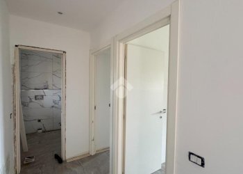 Three-room apartment Via Padova, Gessate - photo 5