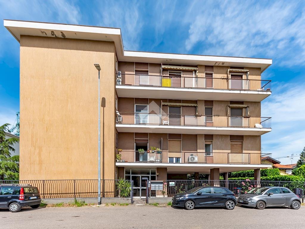 Trilocale Via della Pace, Lainate - foto 1