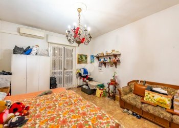 Three-room apartment Via della Pace, Lainate - photo 10