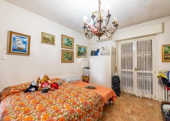 Three-room apartment Via della Pace, Lainate - photo 11