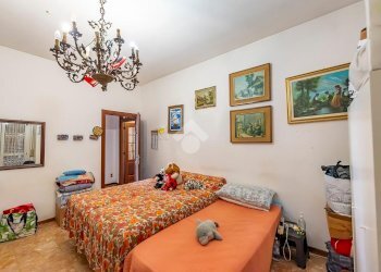 Three-room apartment Via della Pace, Lainate - photo 13