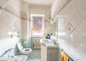 Three-room apartment Via della Pace, Lainate - photo 17