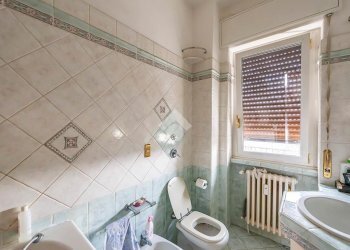 Three-room apartment Via della Pace, Lainate - photo 18