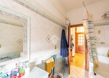 Three-room apartment Via della Pace, Lainate - photo 20