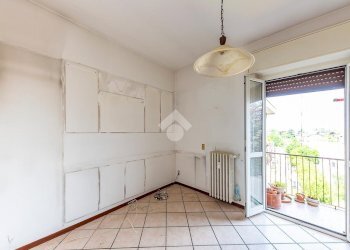 Three-room apartment Via della Pace, Lainate - photo 13