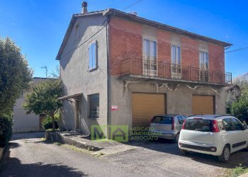 Foto 1 - Independent house Via Ugo La Malfa
 
431, Amandola - photo 1