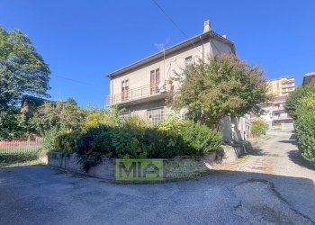 Foto 3 - Independent house Via Ugo La Malfa
 
431, Amandola - photo 3