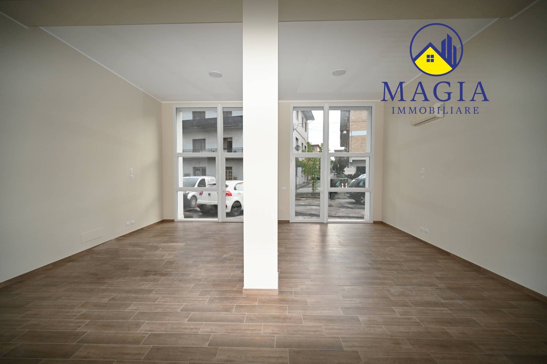 Foto 2 - Commercial Premises 6, Castel di Lama - photo 2