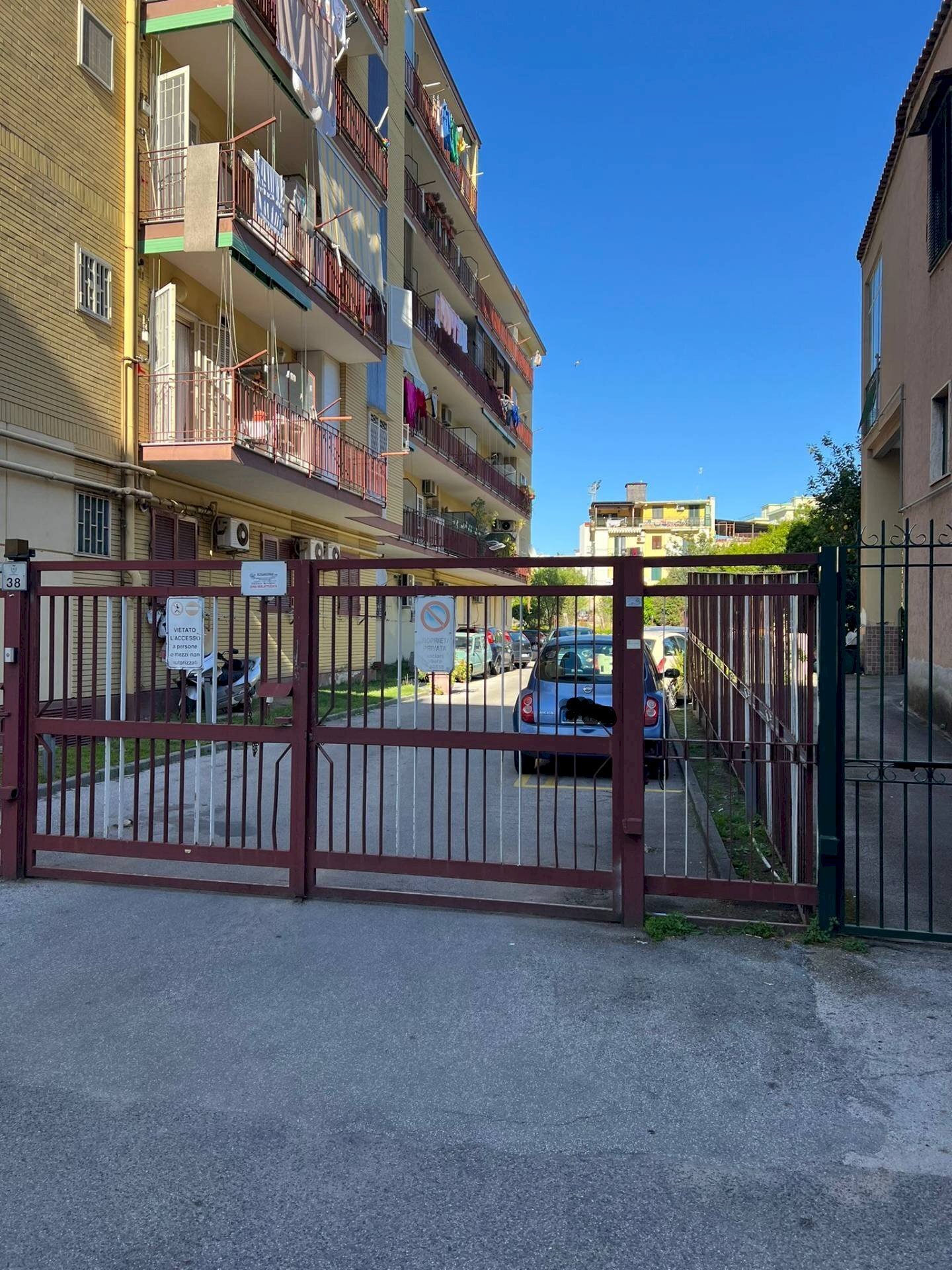 Foto 1 - Magazzino VIA SAN MARTINO
 
48, San Giorgio a Cremano - foto 1