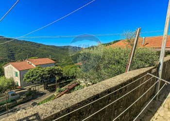 Vista delle montagne - Casa semi indipendente Via Adamello
 
14A, Bargagli - foto 34