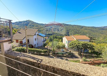 Vista delle montagne - Casa semi indipendente Via Adamello
 
14A, Bargagli - foto 35