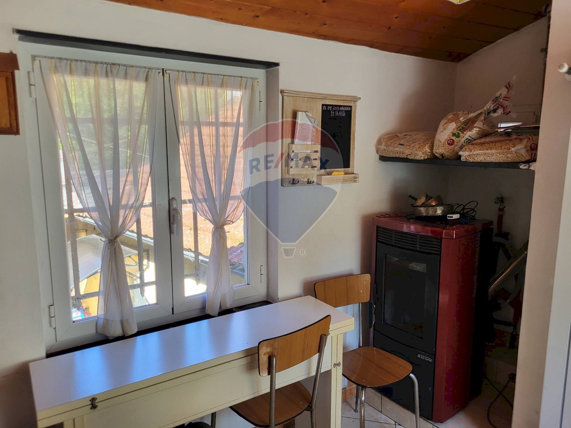 Sala da pranzo - Quadrilocale Via Bavari
 
21, Genova - foto 2