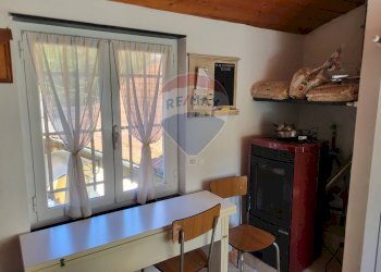 Sala da pranzo - Quadrilocale Via Bavari
 
21, Genova - foto 2