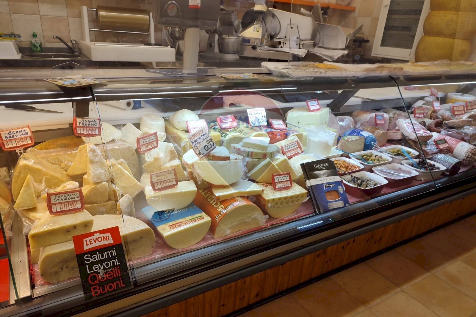 Dettagli - Commercial Activity Viale Libertà
38, Santa Maria di Licodia - photo 3