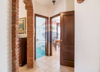 Hall / corridoio - Quadrilocale via laudani
 
146, Pedara - foto 15