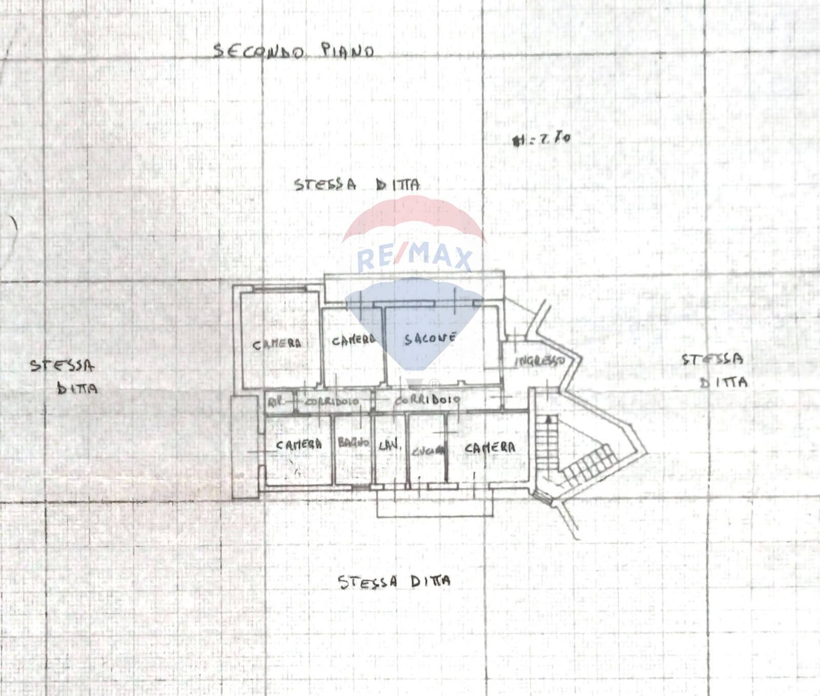 Foto 30 - Three-room apartment via ruggero settimo
 
2, Caltagirone - floor plans 1