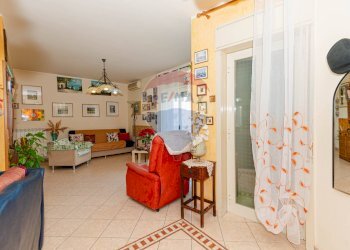 Foto 3 - Trilocale via ruggero settimo
 
2, Caltagirone - foto 3