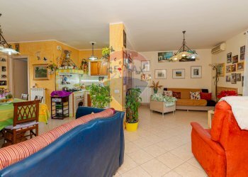 Foto 4 - Trilocale via ruggero settimo
 
2, Caltagirone - foto 4