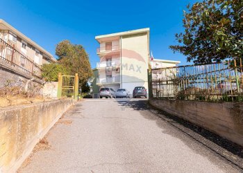 Foto 24 - Trilocale via ruggero settimo
 
2, Caltagirone - foto 24