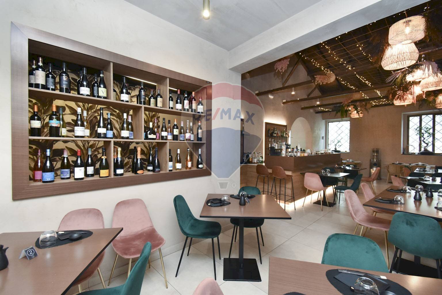 Sala da pranzo - Commercial Activity Piazza Della Repubblica
 
1, San Gregorio di Catania - photo 1