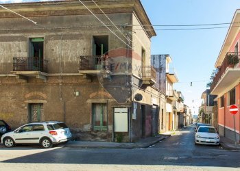 Via Vespri/Via Cavour - Casa indipendente Via Vespri
 
32, Riposto - foto 3