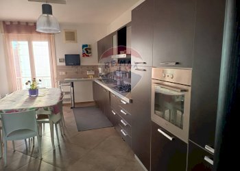 Cucina - Quadrilocale VIA GIROLAMO CAROPRESO
 
21, Caltagirone - foto 4