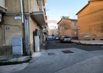 Edificio all\'aperto - Quadrilocale VIA GIROLAMO CAROPRESO
 
21, Caltagirone - foto 20