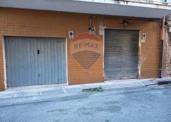 Edificio all\'aperto - Quadrilocale VIA GIROLAMO CAROPRESO
 
21, Caltagirone - foto 22
