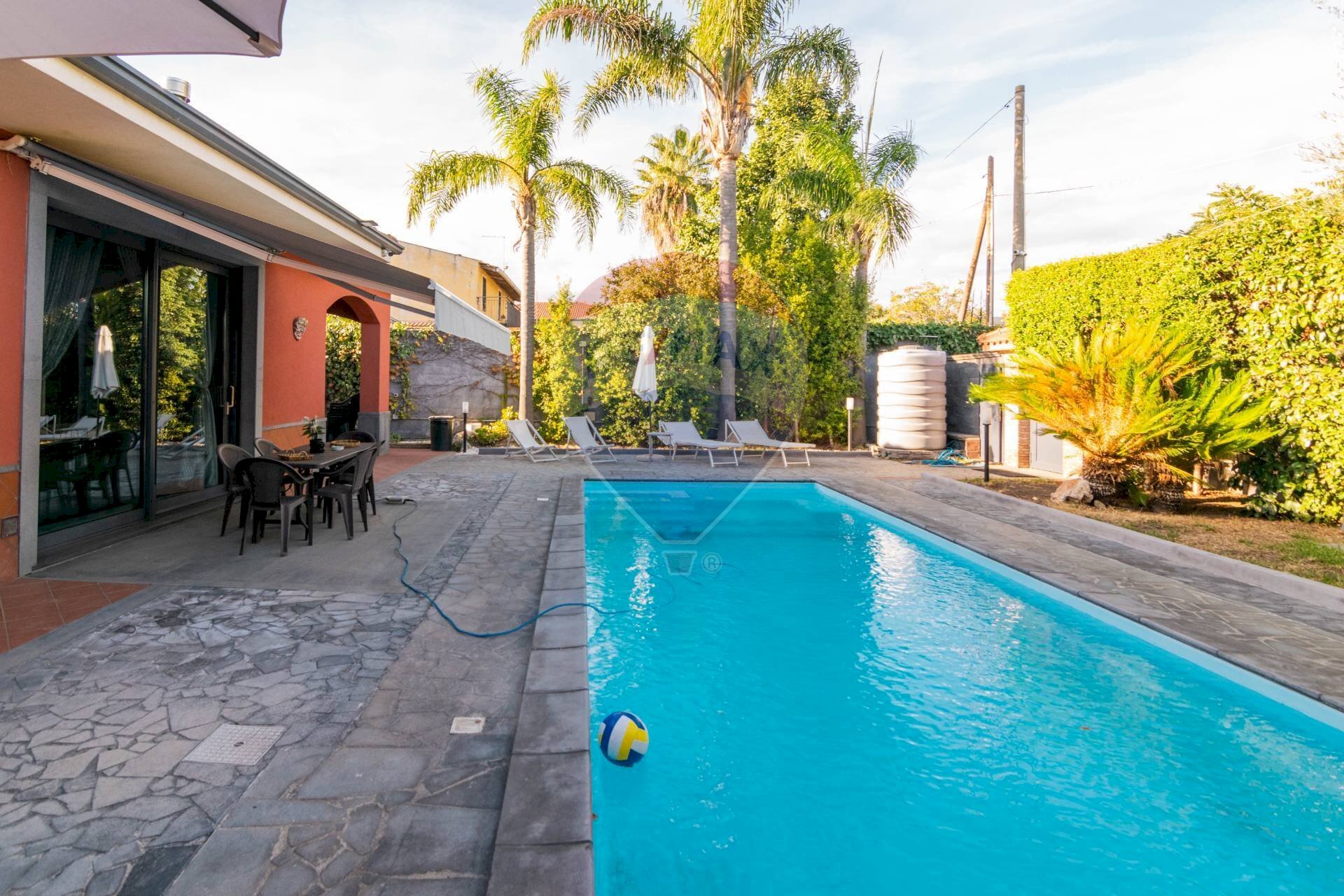 Piscina - Villa Via Bari
 
10, San Giovanni la Punta - foto 2