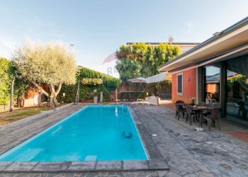 Piscina - Villa Via Bari
 
10, San Giovanni la Punta - foto 42