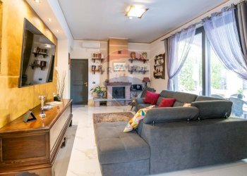 Soggiorno - Villa Via Bari
 
10, San Giovanni la Punta - foto 15