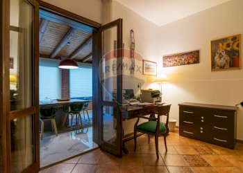 Sala da pranzo - Villa Via Bari
 
10, San Giovanni la Punta - foto 38