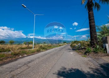 Vista delle montagne - Villa a Schiera Via Pietralonga
 
18, Mascali - foto 2